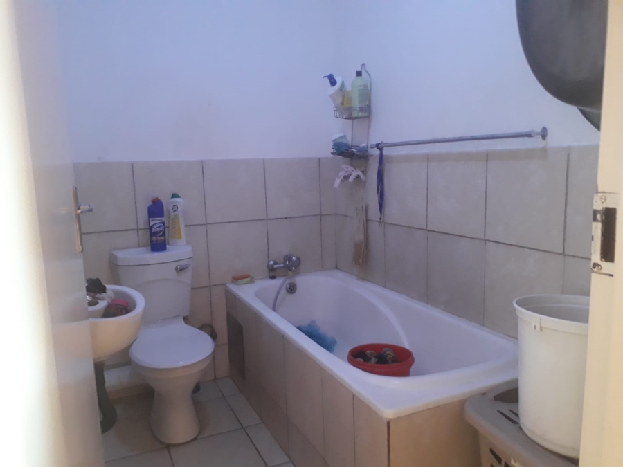 2 Bedroom Property for Sale in Rustenburg Central North West